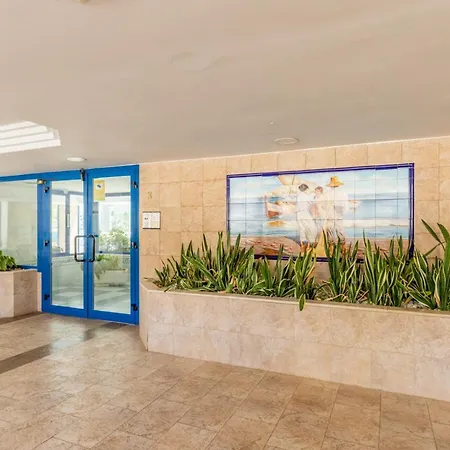 Turquesa 310b - Grupo Turis * Calpe